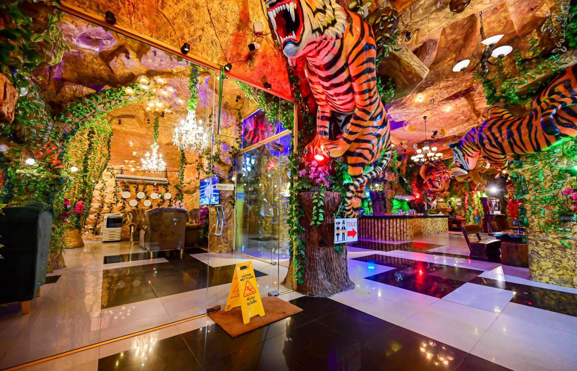 Tiger Complex Hotel Patong Εξωτερικό φωτογραφία